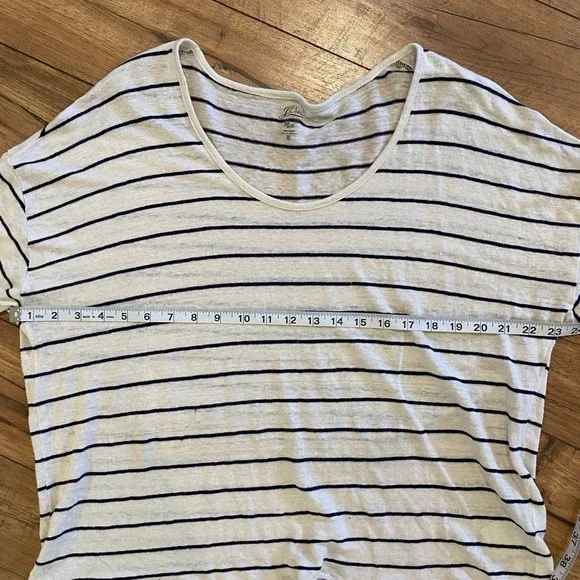 J. Crew Relaxed Linen Drop Shoulder Scoop Neck Stripe Tee Size Medium - Picture 8 of 10